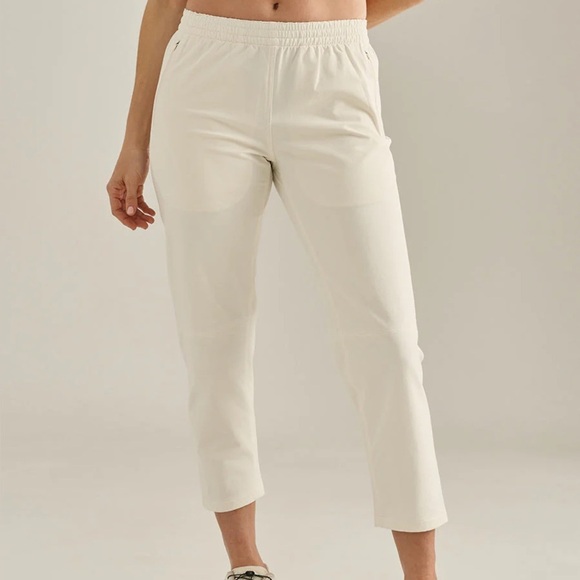 NWT Outdoor Voices RecTrek Pant in Bone - Picture 1 of 10